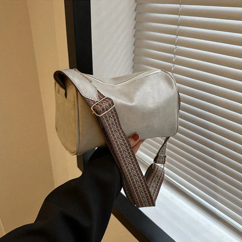 Maeve | Chic Shoulder Bag with Contemporary Strap