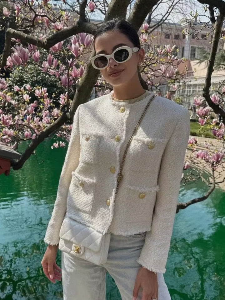 Clarette – Elegant Wool Blazer with Chanel-Style Buttons