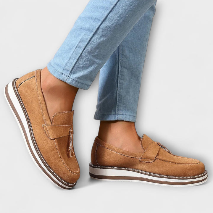 Halo – Casual Slip-Ons with Round Toe