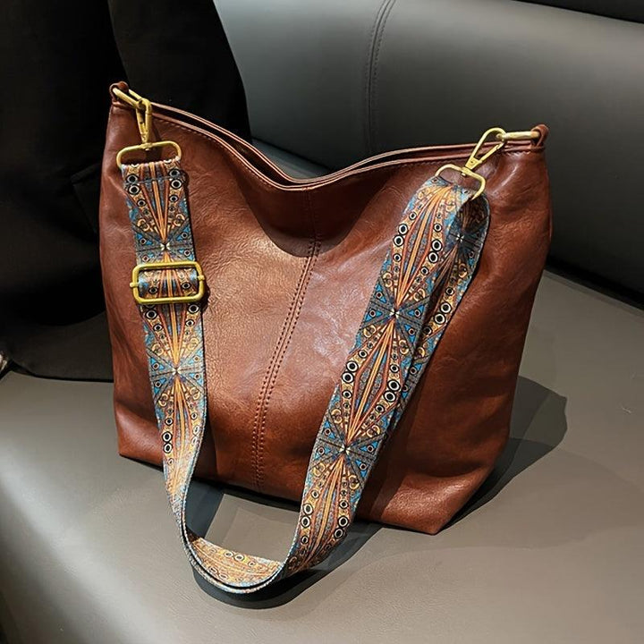 Sophia | Timeless Shoulder Bag with Customizable Patterned Strap